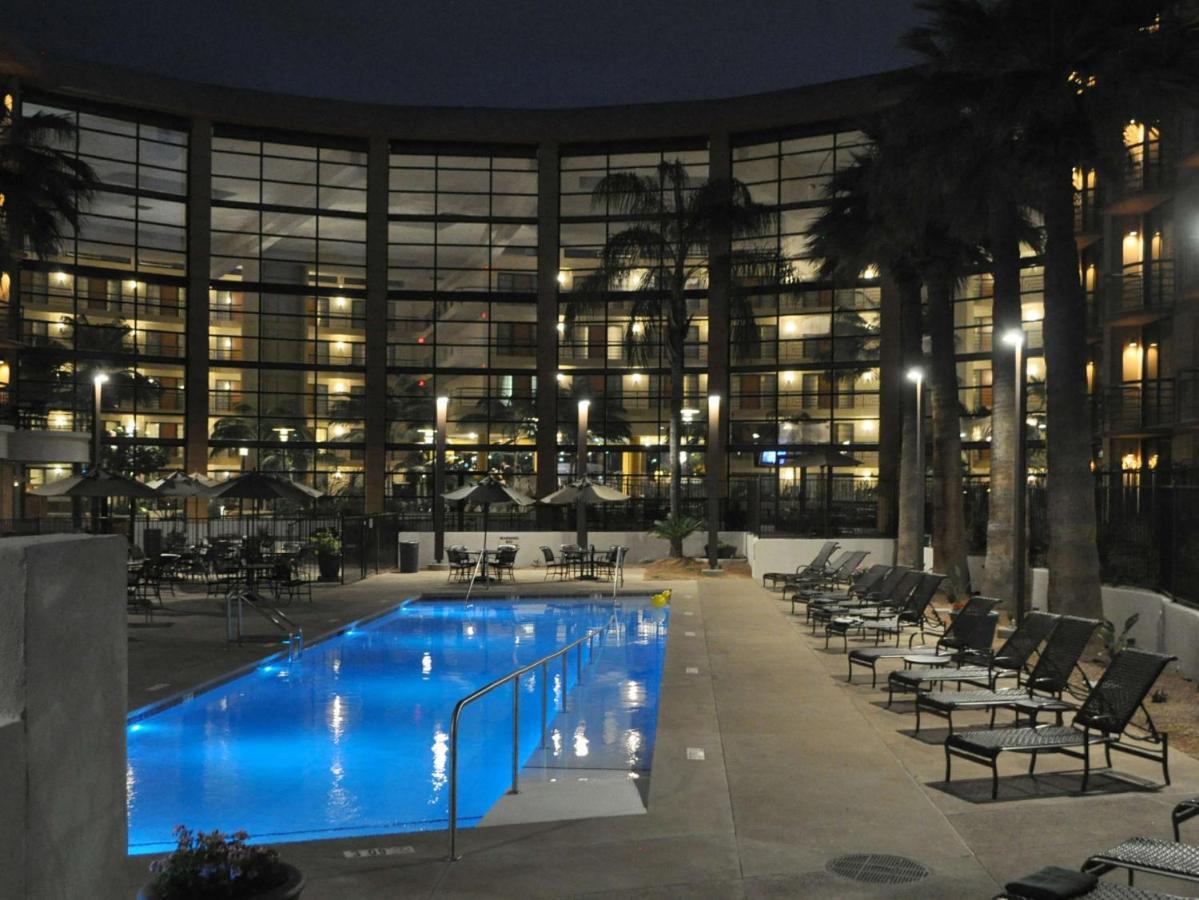 Embassy Suites By Hilton Phoenix Biltmore Εξωτερικό φωτογραφία