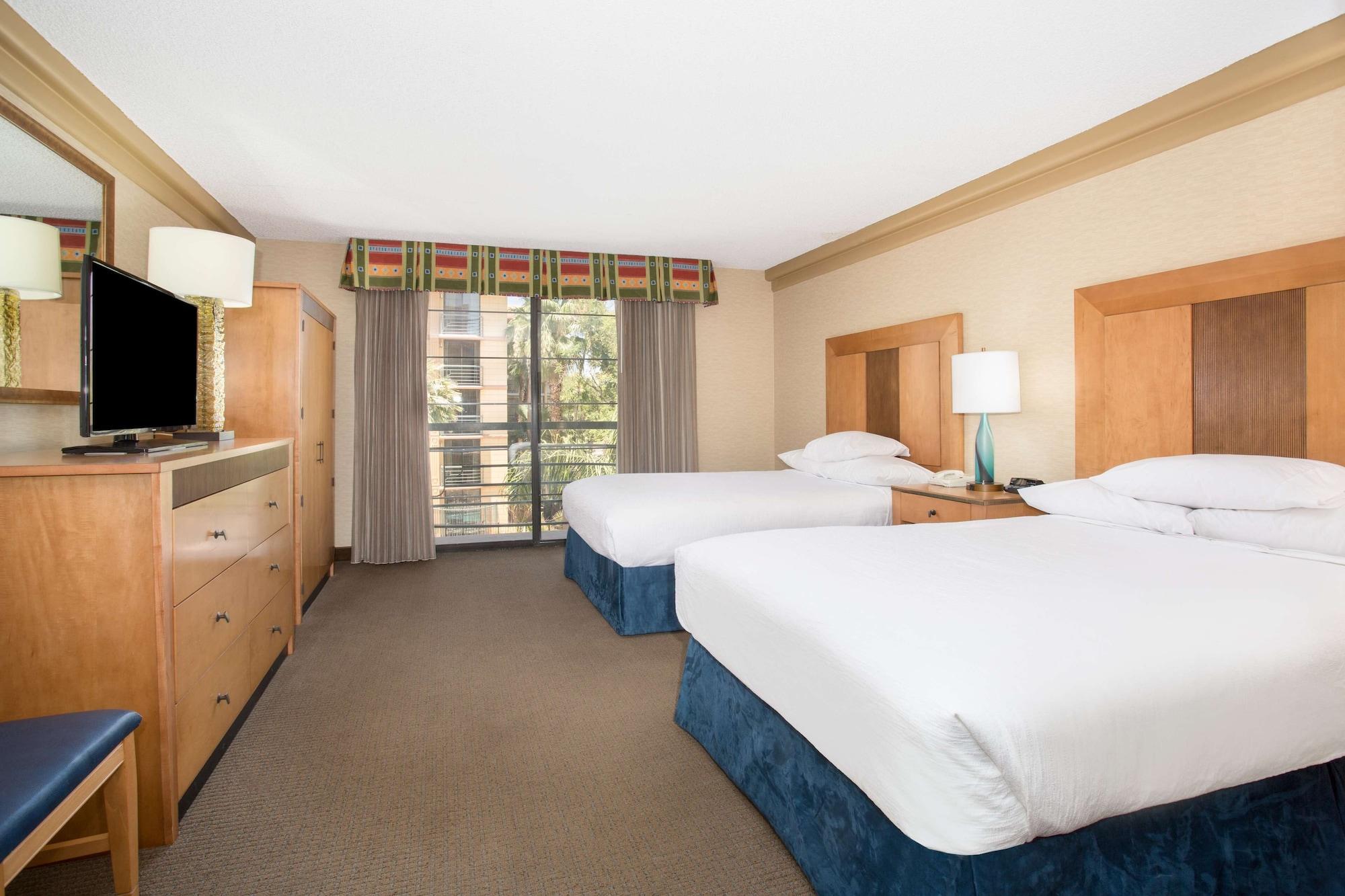 Embassy Suites By Hilton Phoenix Biltmore Εξωτερικό φωτογραφία