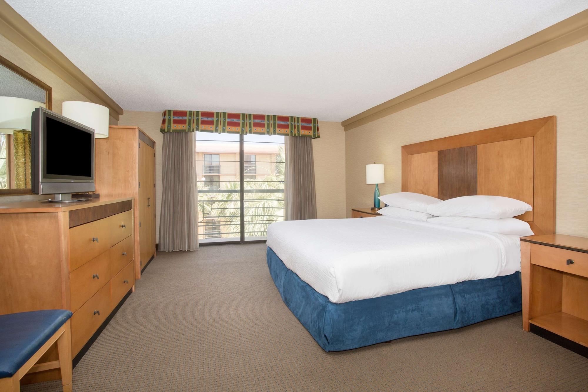Embassy Suites By Hilton Phoenix Biltmore Εξωτερικό φωτογραφία
