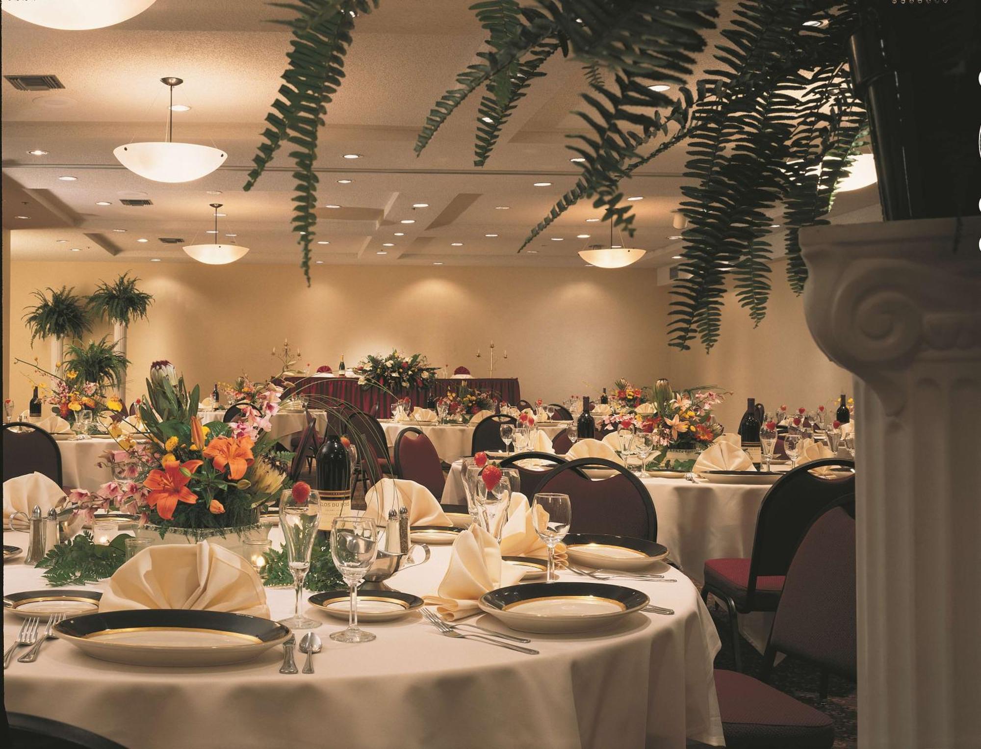 Embassy Suites By Hilton Phoenix Biltmore Εξωτερικό φωτογραφία