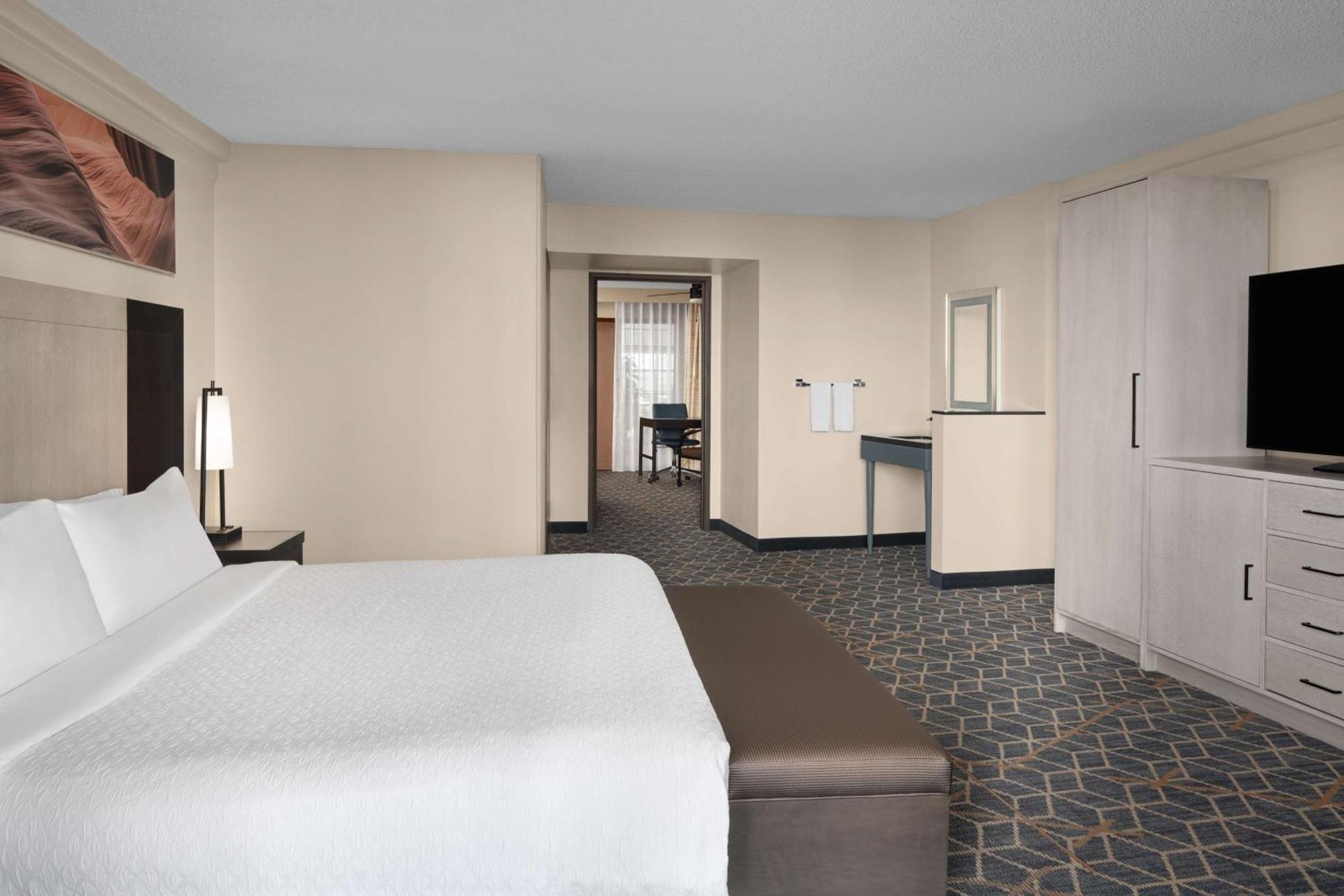 Embassy Suites By Hilton Phoenix Biltmore Εξωτερικό φωτογραφία