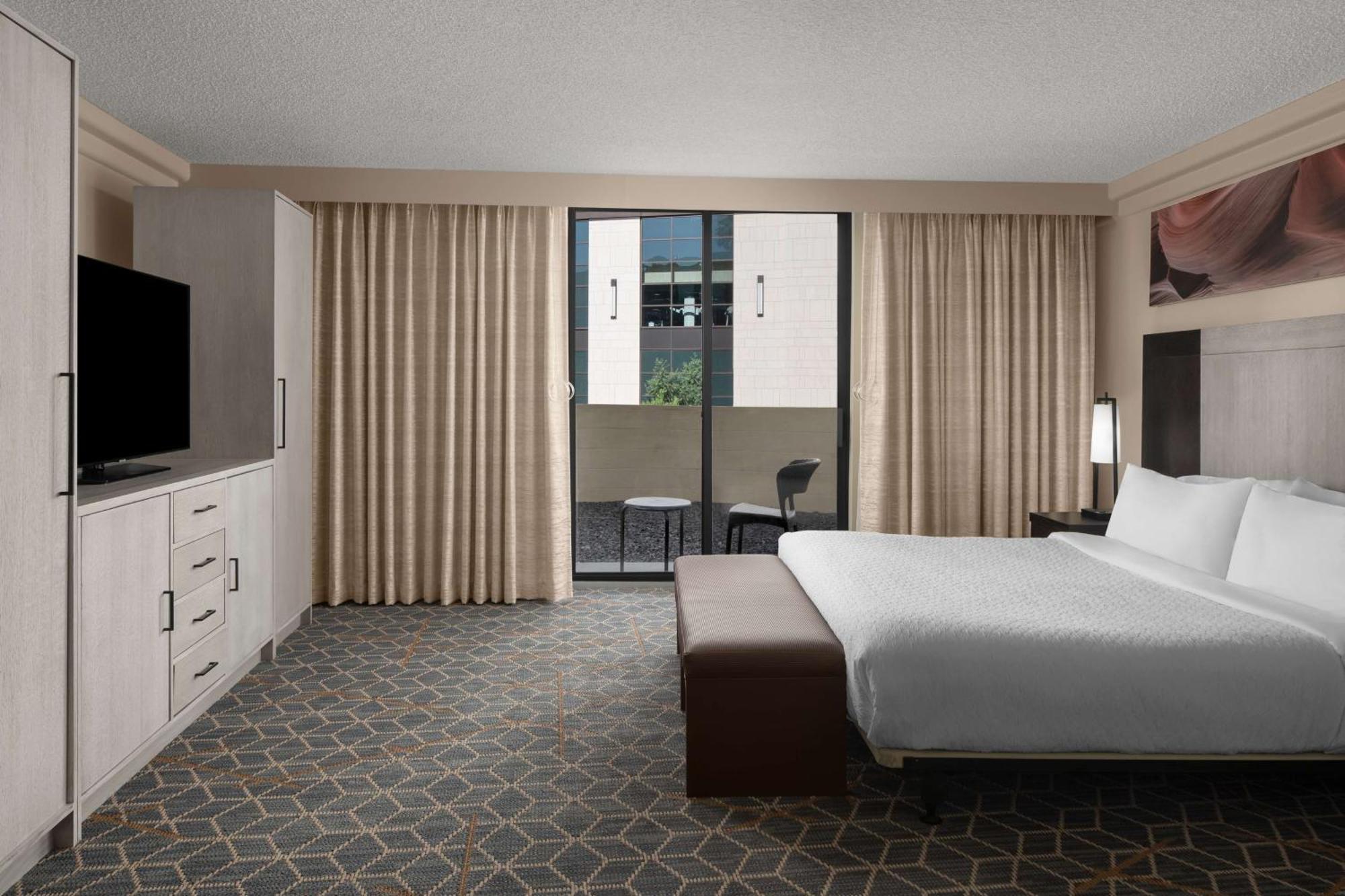 Embassy Suites By Hilton Phoenix Biltmore Εξωτερικό φωτογραφία