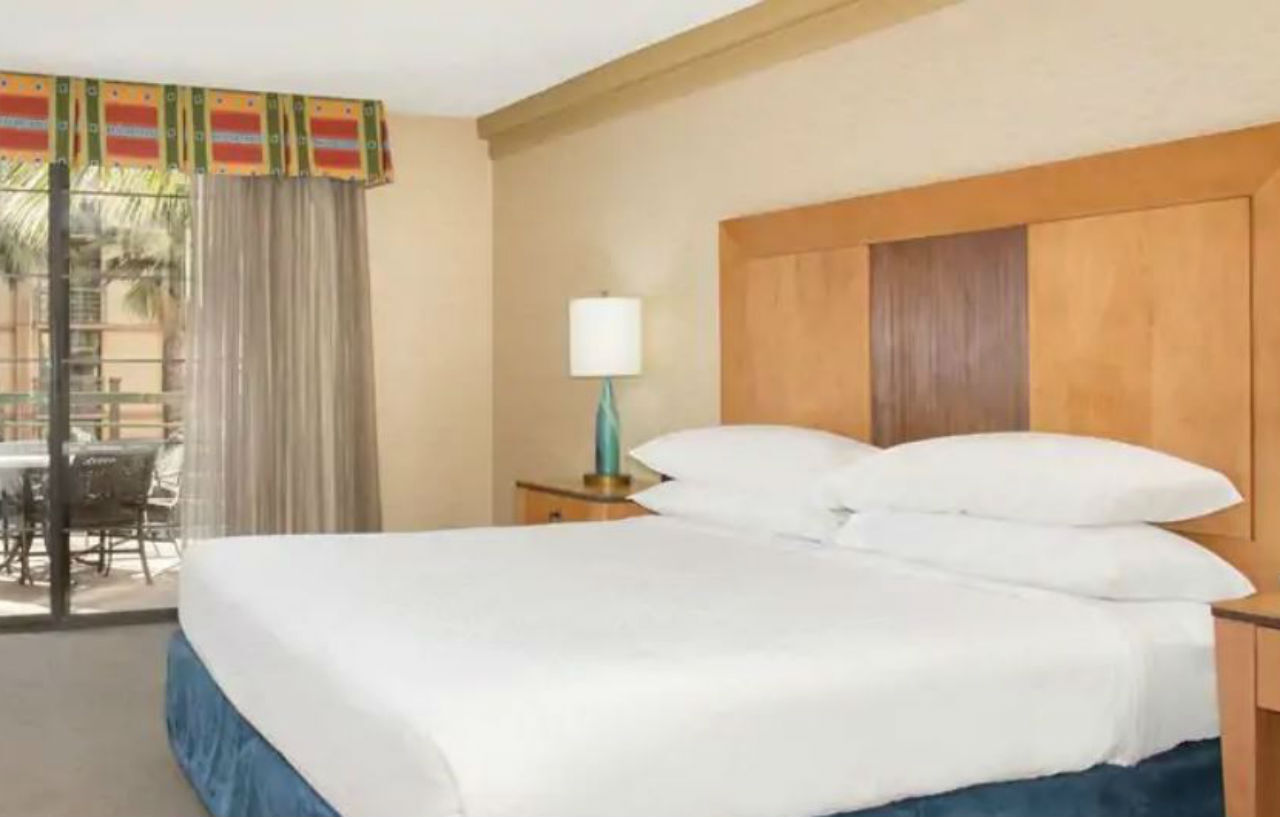 Embassy Suites By Hilton Phoenix Biltmore Εξωτερικό φωτογραφία